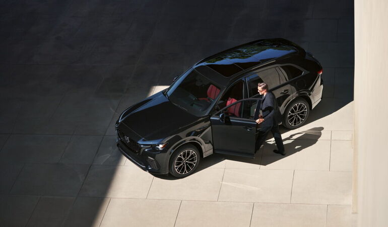 Представлен новый кроссовер Mazda CX-70: он попробует отобрать клиентов у BMW X5 и Lexus RX